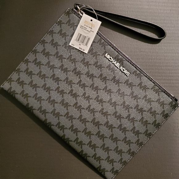 Michael Kors Jet Set Travel Clutch Wristlet - Picture 1 of 6